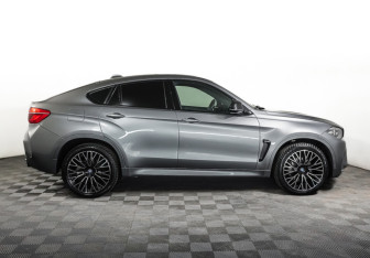 Подержанный автомобиль BMW X6 2016 года (4 фото)