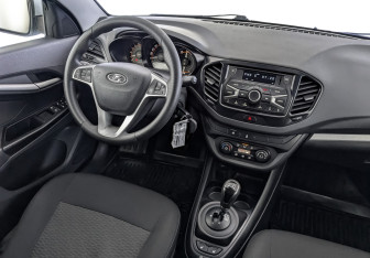 Подержанный автомобиль LADA (ВАЗ) Vesta Sedan 2018 года (26 фото)