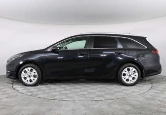 Подержанный автомобиль Kia Ceed Wagon 2021 года (8 фото)