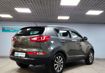 Подержанный автомобиль Kia Sportage 2012 года (5 фото)