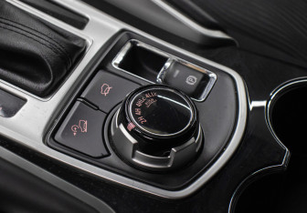 Подержанный автомобиль Mitsubishi Pajero Sport 2018 года (18 фото)