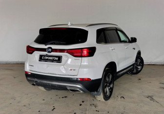 Подержанный автомобиль Changan CS75 2021 года (5 фото)
