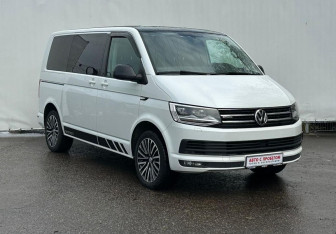 Подержанный автомобиль Volkswagen Multivan 2017 года (3 фото)