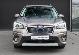 Подержанный автомобиль Subaru Forester Suv 2019 года (2 фото)