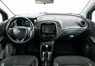 Подержанный автомобиль Renault Kaptur 2016 года (7 фото)