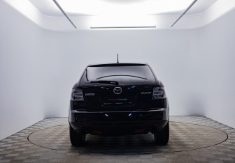 Подержанный автомобиль Mazda CX-7 2008 года (4 фото)