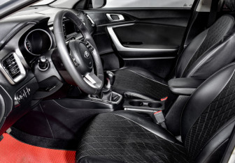 Подержанный автомобиль Kia Ceed Wagon 2019 года (13 фото)