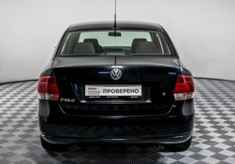 Подержанный автомобиль Volkswagen Polo Sedan 2011 года (6 фото)