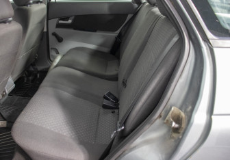 Подержанный автомобиль LADA (ВАЗ) Priora Hatchback 2011 года (11 фото)