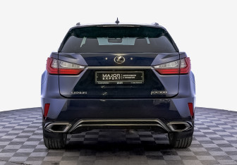 Подержанный автомобиль Lexus RX 2018 года (6 фото)