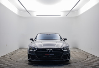 Подержанный автомобиль Audi A7 2019 года (2 фото)