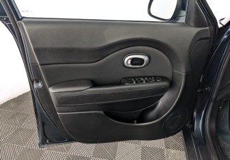 Подержанный автомобиль Kia Soul 2018 года (19 фото)