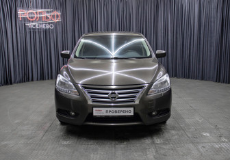 Подержанный автомобиль Nissan Sentra Sedan 2014 года (2 фото)