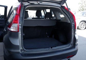 Подержанный автомобиль Honda CR-V 2014 года (6 фото)