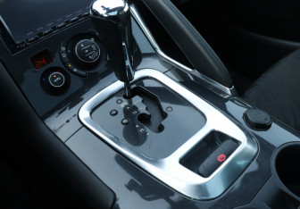 Подержанный автомобиль Peugeot 3008 2012 года (14 фото)