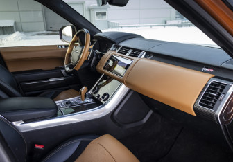 Подержанный автомобиль Land Rover Range Rover Sport 2019 года (9 фото)
