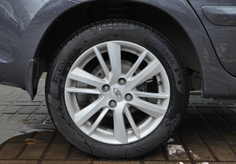 Подержанный автомобиль LADA (ВАЗ) Granta Hatchback 2021 года (13 фото)