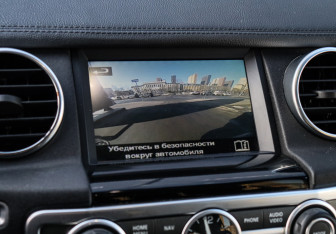 Подержанный автомобиль Land Rover Discovery 2014 года (22 фото)