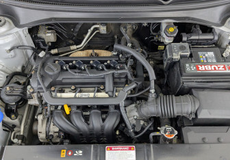 Подержанный автомобиль Kia Rio Hatchback 2021 года (9 фото)