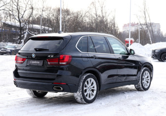 Подержанный автомобиль BMW X5 2017 года (5 фото)