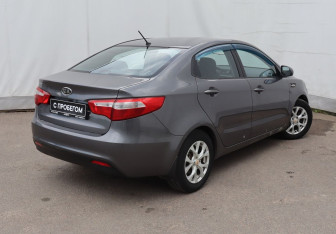 Подержанный автомобиль Kia Rio Sedan 2012 года (4 фото)
