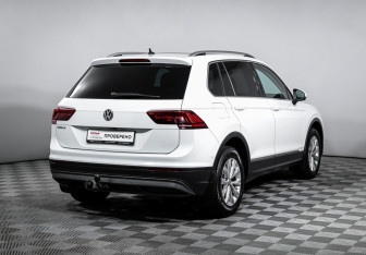 Подержанный автомобиль Volkswagen Tiguan 2018 года (5 фото)