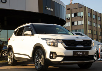 Подержанный автомобиль Kia Seltos 2021 года (2 фото)