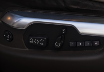 Подержанный автомобиль Land Rover Range Rover 2009 года (19 фото)