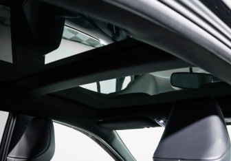 Подержанный автомобиль Toyota Camry Sedan 2024 года (16 фото)