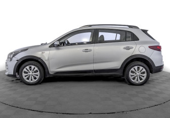Подержанный автомобиль Kia Rio Hatchback 2021 года (8 фото)