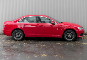 Подержанный автомобиль Audi A4 Sedan 2015 года (4 фото)