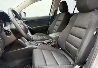 Подержанный автомобиль Mazda CX-5 2011 года (10 фото)