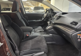 Подержанный автомобиль Honda CR-V 2014 года (10 фото)