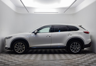 Подержанный автомобиль Mazda CX-9 2019 года (8 фото)