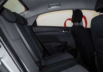 Подержанный автомобиль Hyundai Solaris Sedan 2019 года (22 фото)