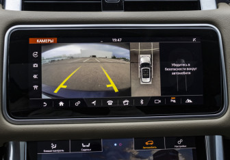 Подержанный автомобиль Land Rover Range Rover Sport 2018 года (17 фото)