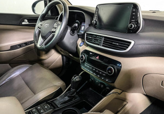 Подержанный автомобиль Hyundai Tucson 2019 года (9 фото)