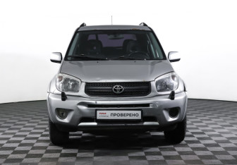 Подержанный автомобиль Toyota RAV4 2004 года (2 фото)