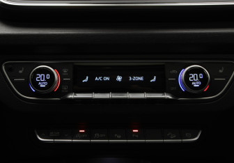 Подержанный автомобиль Audi Q5 2021 года (22 фото)