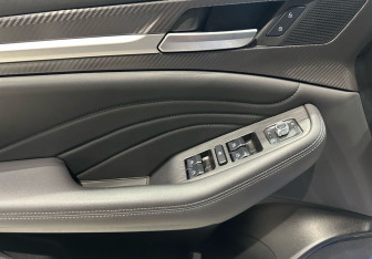 Подержанный автомобиль Haval F7x 2022 года (18 фото)