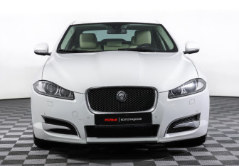 Подержанный автомобиль Jaguar XF Sedan 2013 года (2 фото)
