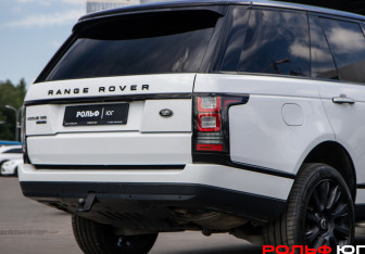 Подержанный автомобиль Land Rover Range Rover 2013 года (26 фото)