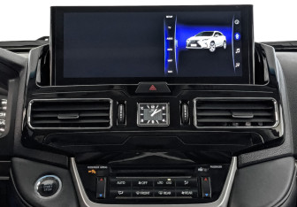 Подержанный автомобиль Toyota Land Cruiser Suv 2015 года (17 фото)