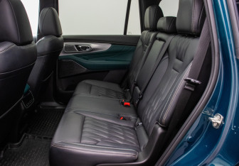 Подержанный автомобиль GAC GS8 2023 года (11 фото)