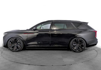 Подержанный автомобиль Hongqi E-HS9 2022 года (8 фото)