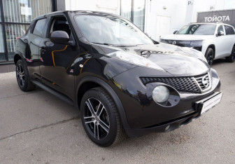 Подержанный автомобиль Nissan Juke 2013 года (3 фото)