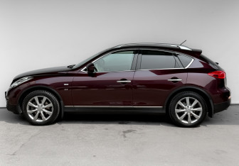 Подержанный автомобиль Infiniti QX50 2014 года (8 фото)