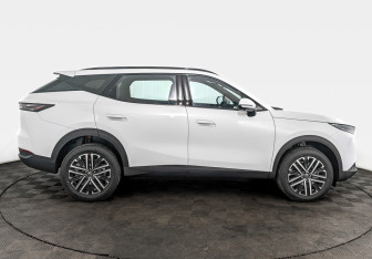 Новый Omoda C7 2025 (4 фото)