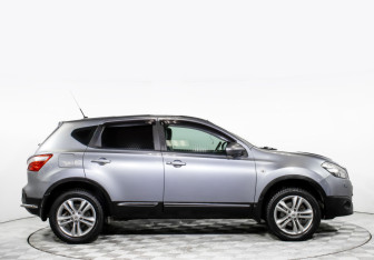 Подержанный автомобиль Nissan Qashqai 2011 года (4 фото)