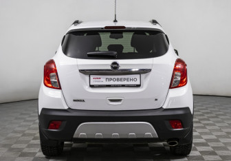 Подержанный автомобиль Opel Mokka 2013 года (6 фото)